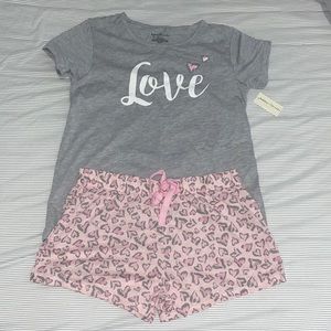 Women’s pajamas, size small